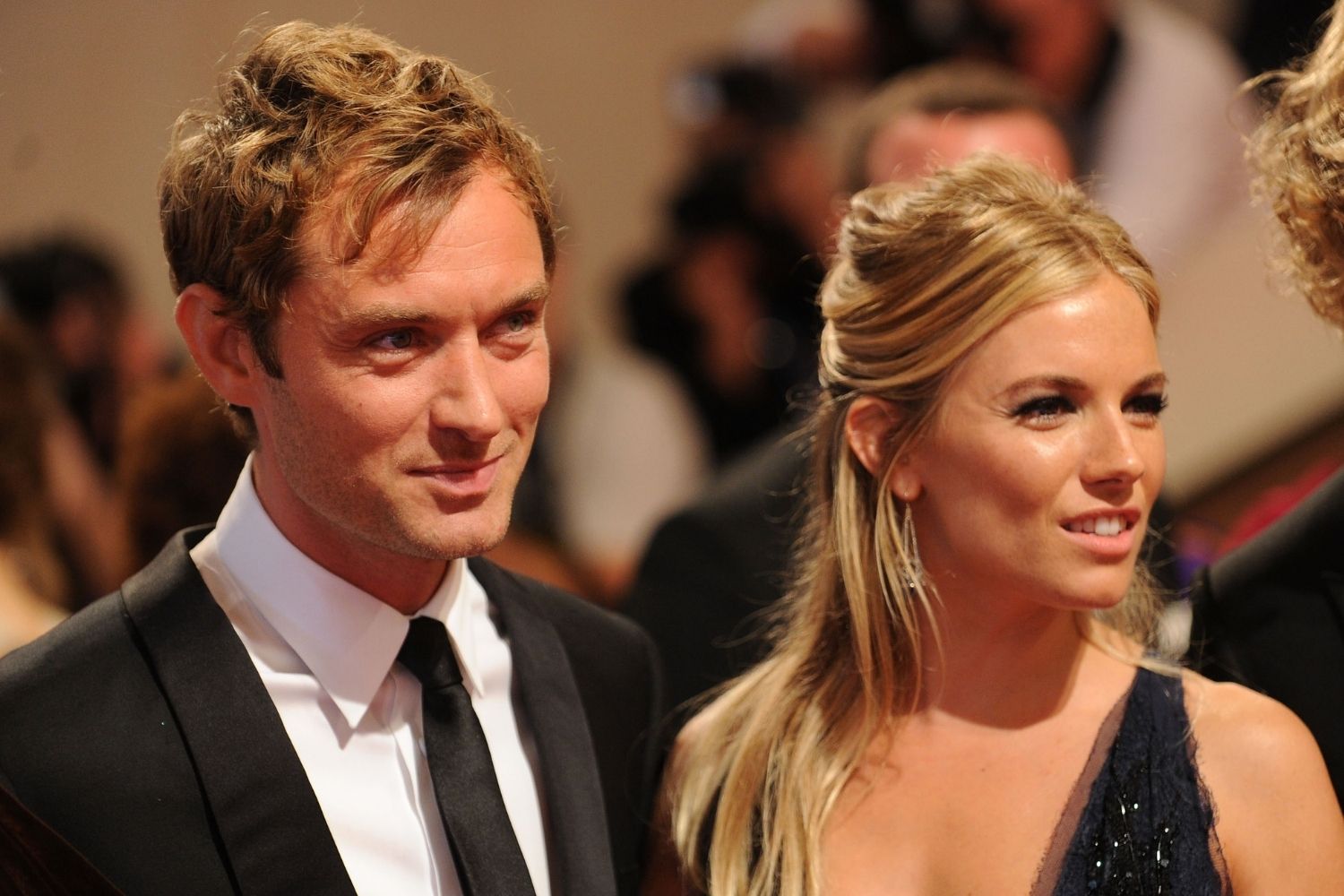How Sienna Miller Overcame The ‘Humiliation’ Of Jude Law’s Cheating Scandal